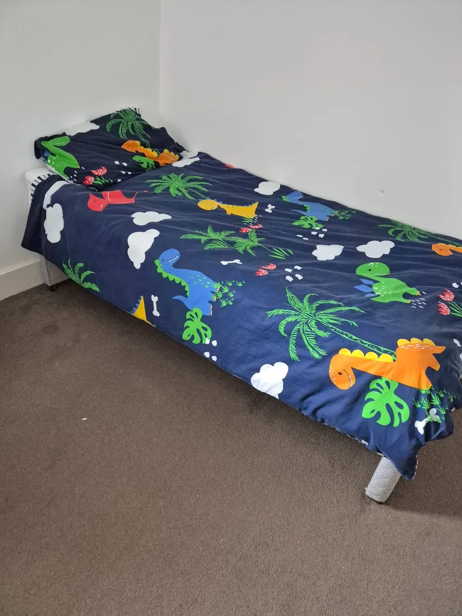 Single Bed - Image 4