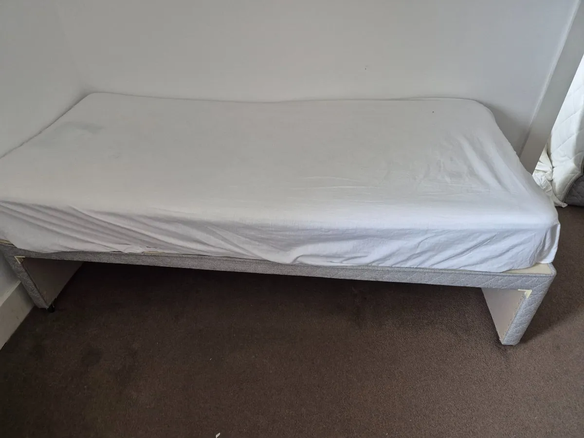Single Bed - Image 2