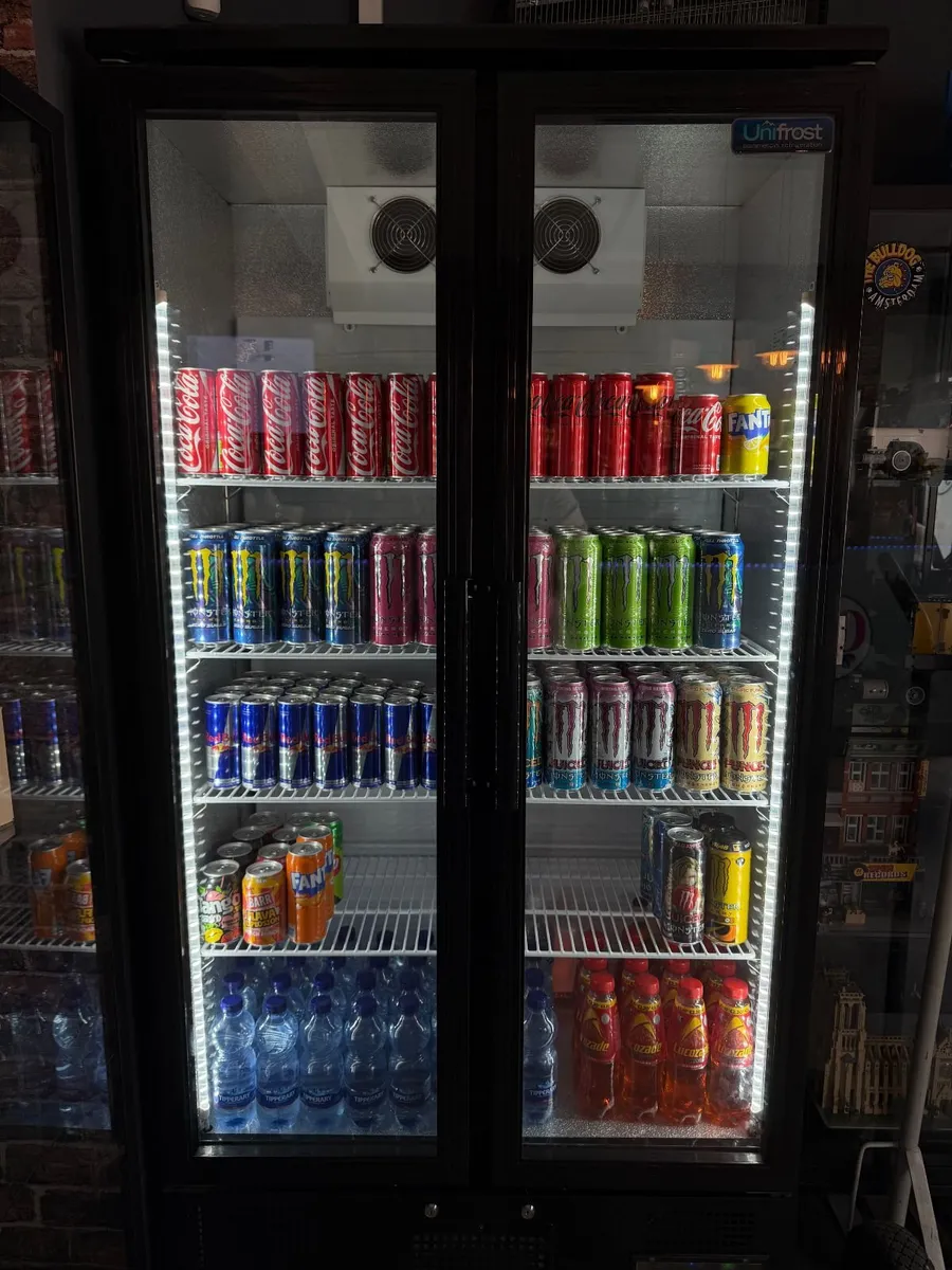DISPLAY FRIDGE