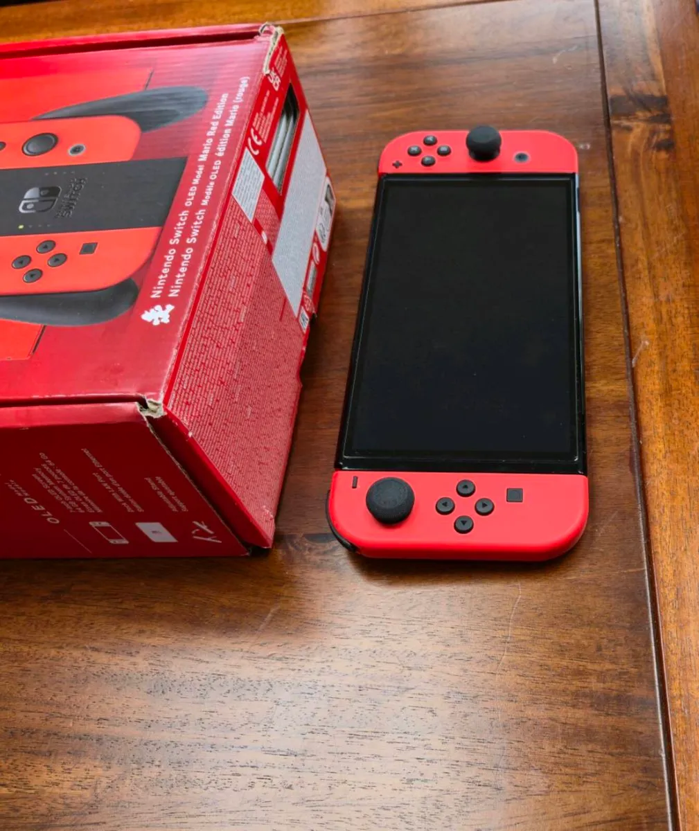Nintendo Switch Oled Mario Red Edition - Image 3