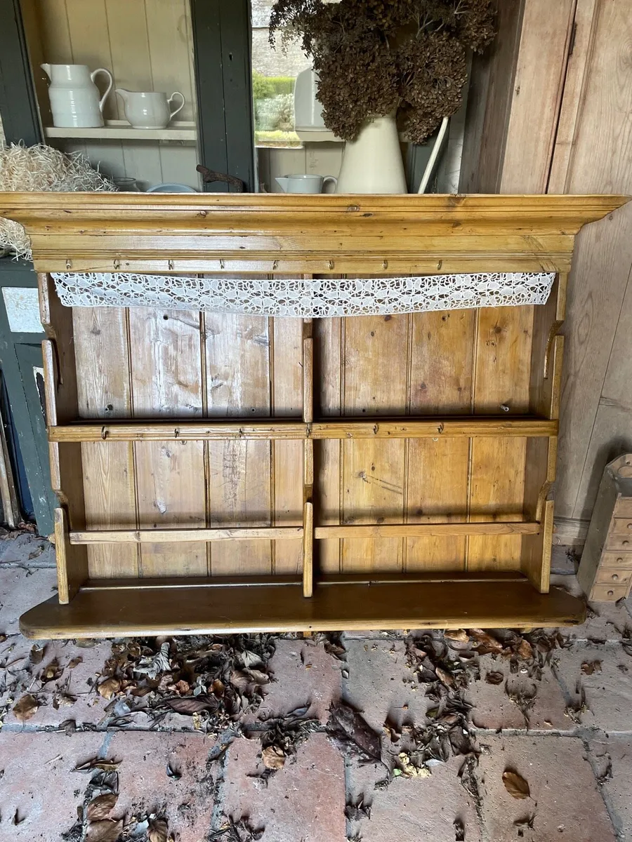 Old pine wall shelf - Image 1