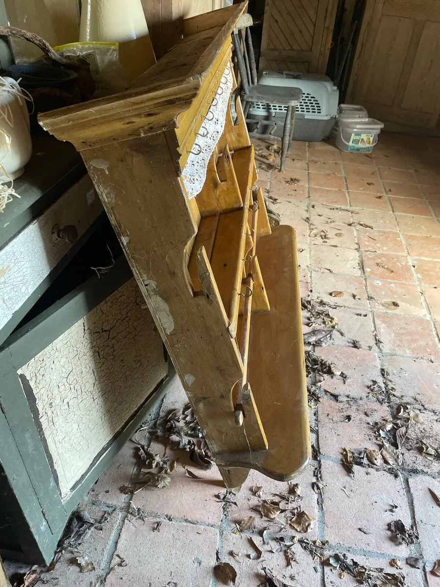 Old pine wall shelf - Image 2