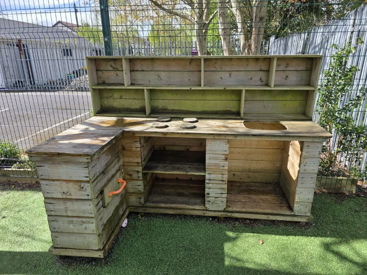 Play kitchen - Image 1