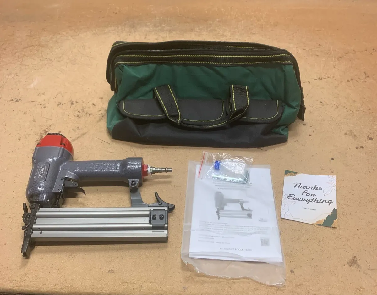 Air nail gun - Image 1