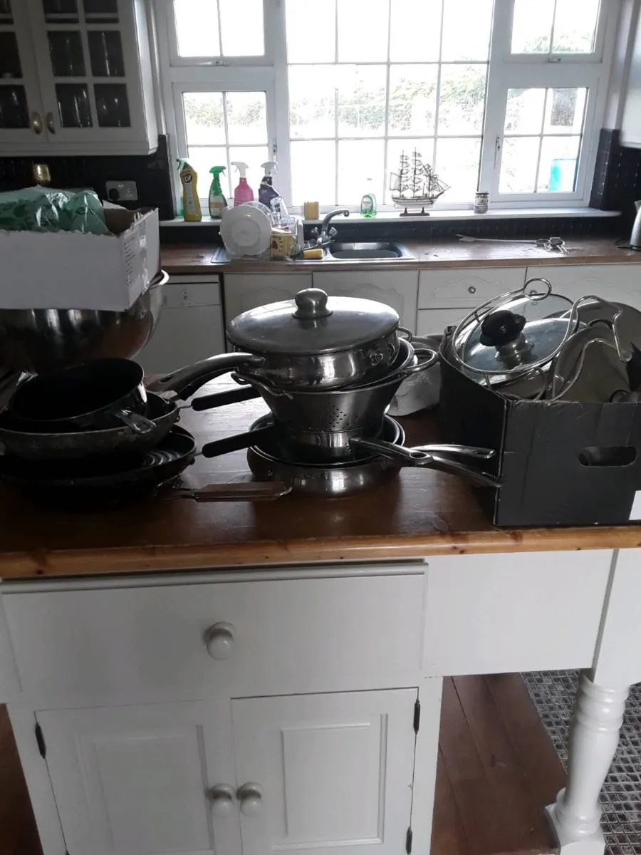 Kitchen pans of  x 12     30euro   the lot - Image 4
