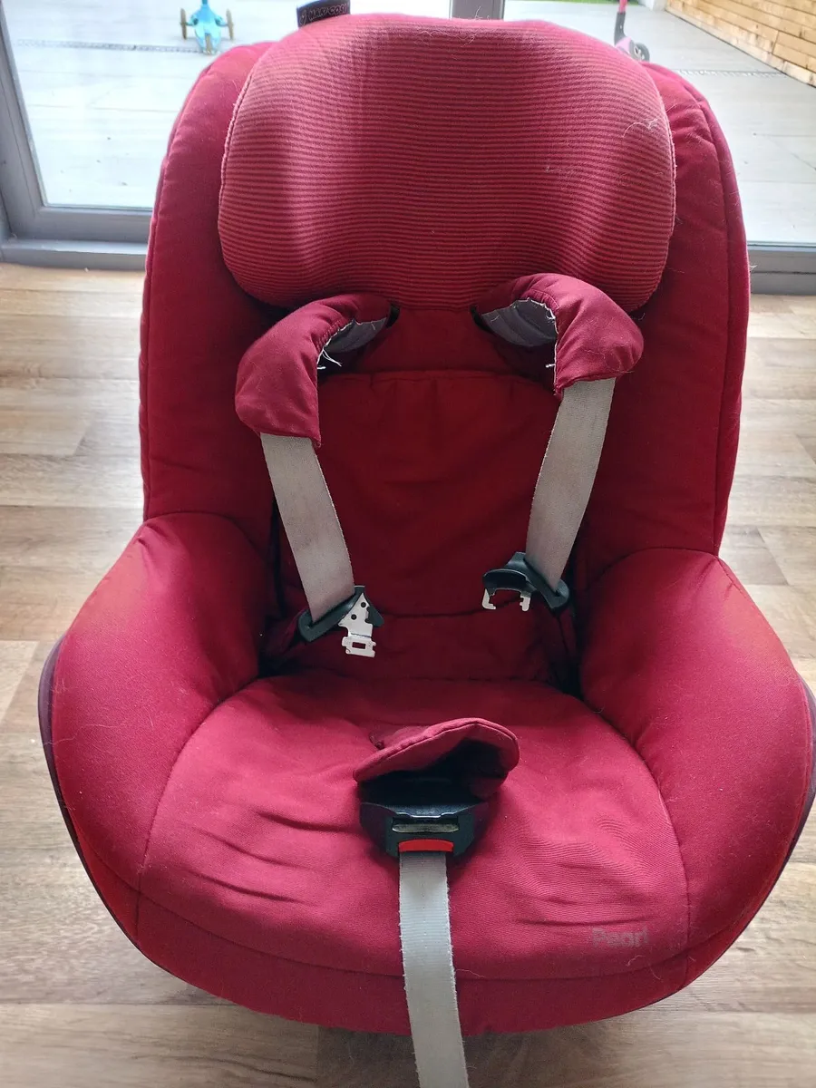 Car seat - Image 1