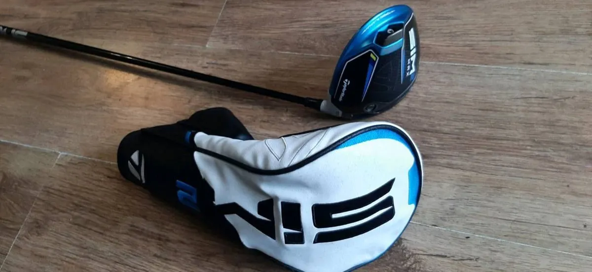 Taylor Made Sim 2 Max Driver (Mint) - Image 1