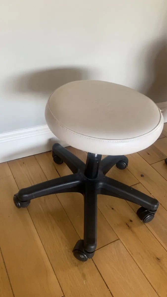 Beauty salon items - Image 2