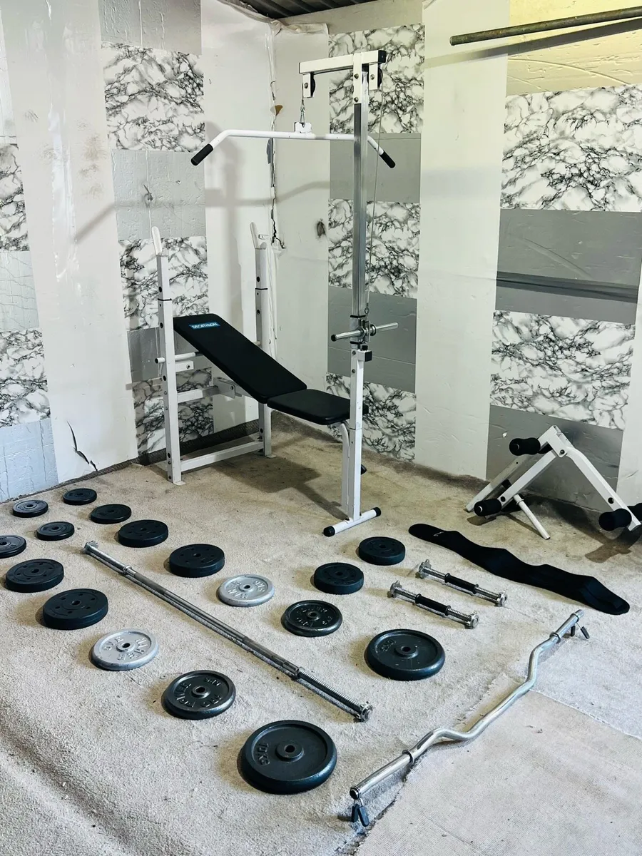 BENCH WITH LAT PULL DOWN ATTACHMENT WEIGHTS BAR + - Image 4