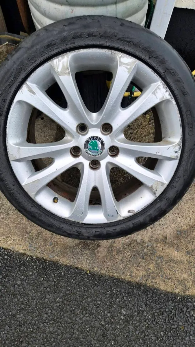 16" Seat / 17" Skoda Alloys - Image 3