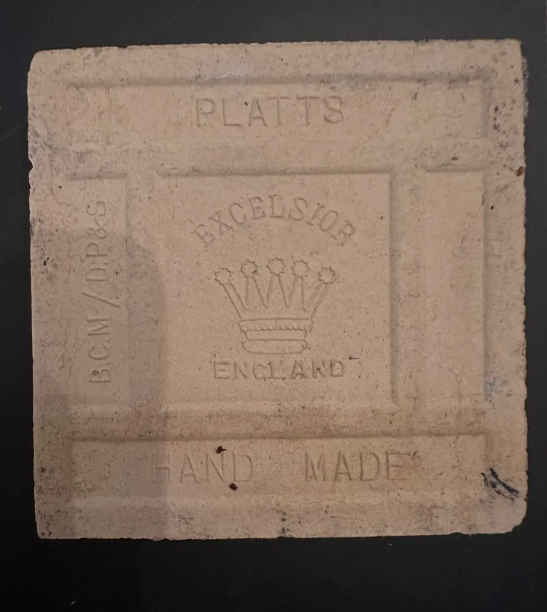 Reclaimed hand made quarry floor tiles - Platts - Image 2