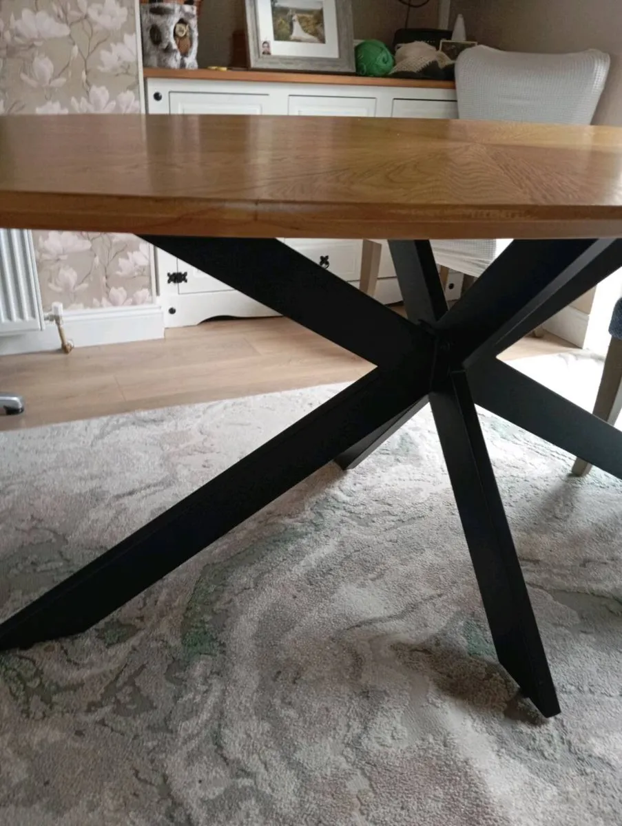 Kitchen table - Image 2