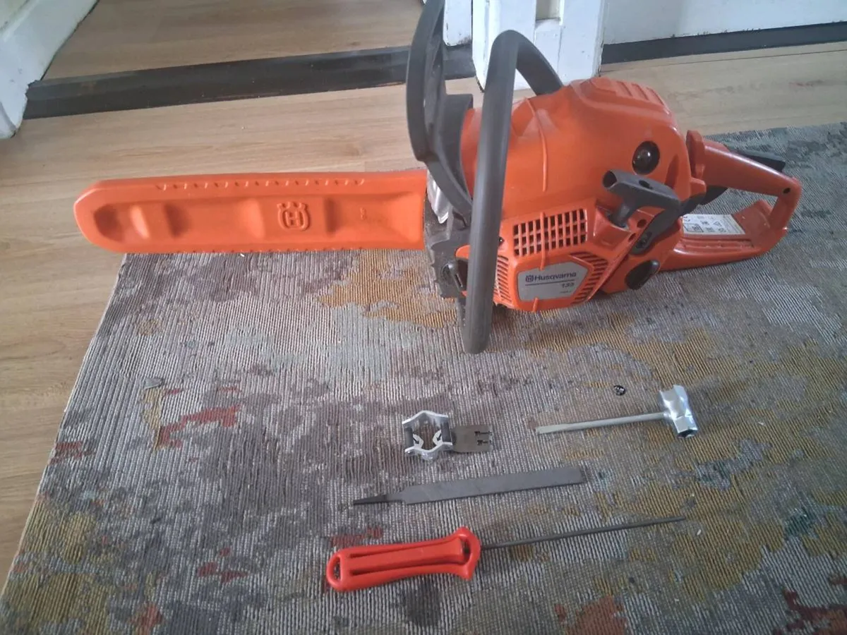 Husqvarna Chainsaw - Image 1