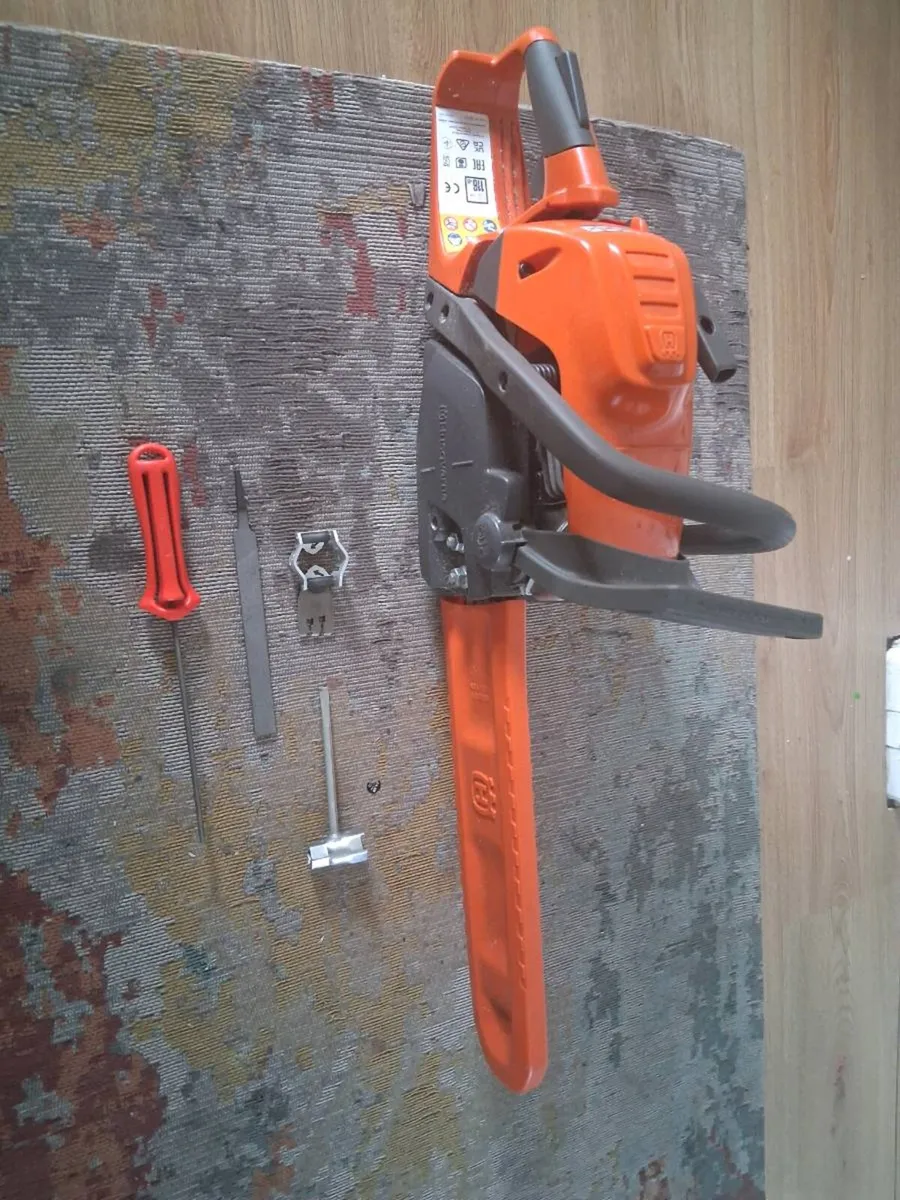 Husqvarna Chainsaw - Image 2