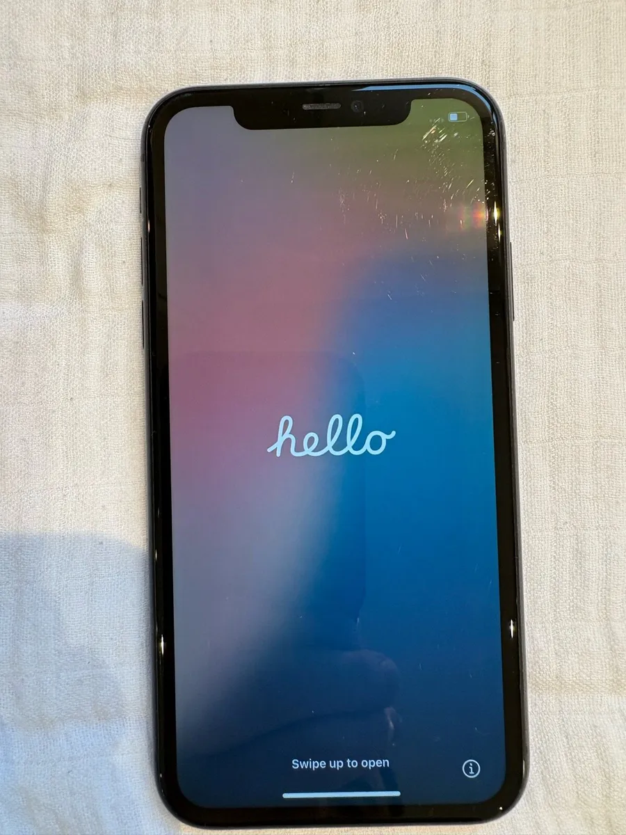 iPhone 11 & Otterbox Commuter Case - Image 1