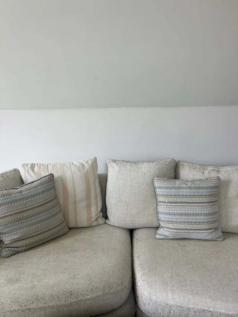 Duck feathered pillow couch - Image 4