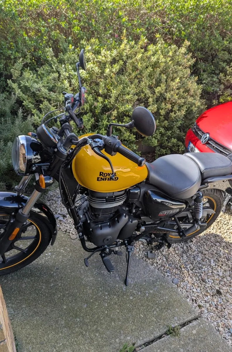 Royal Enfield Meteor 350 2025 – Low KM - Image 1