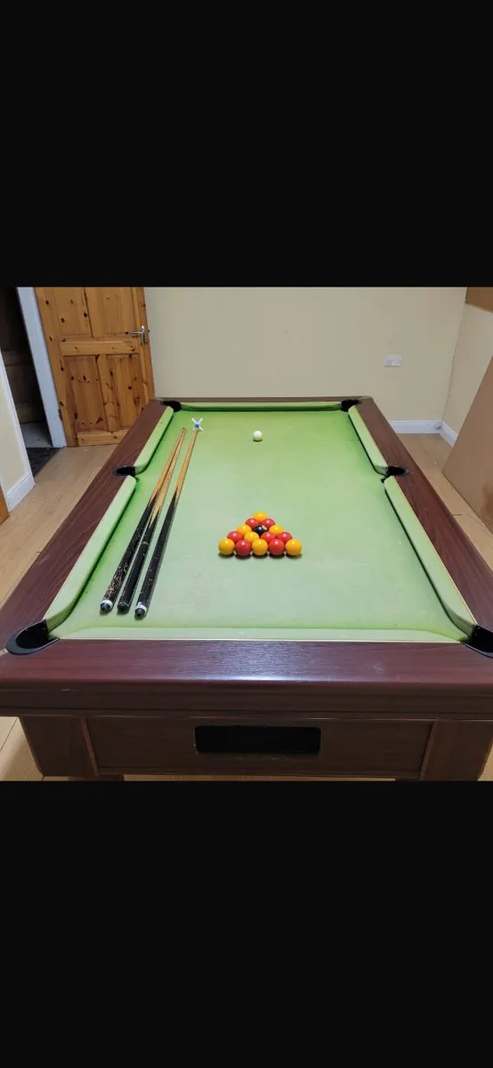 Pool table - Image 2