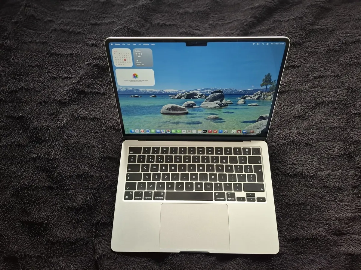 Apple Macbook Air 13.6" M2 8gb Ram, 256gb Ssd - Image 2