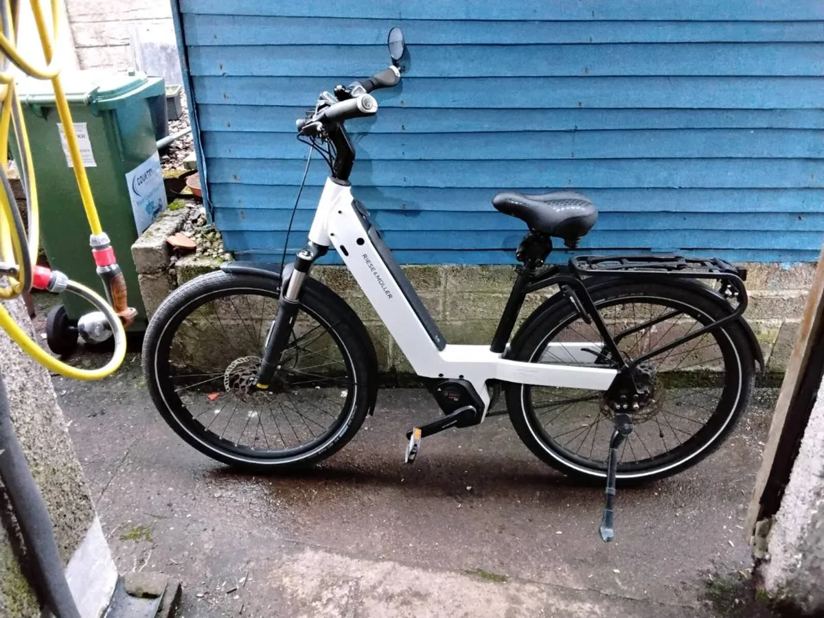A reise muller electric bike