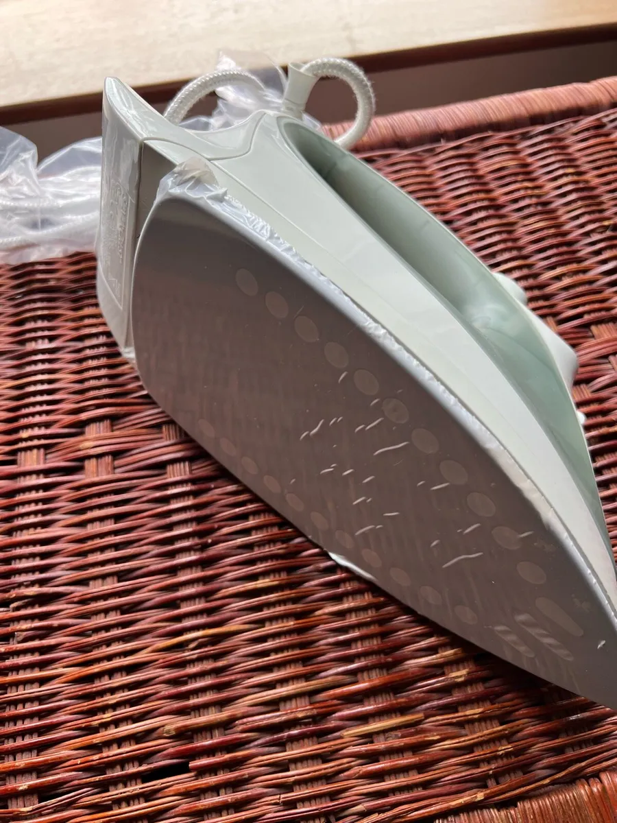 SilverCrest Steam Iron 1200W - Image 4