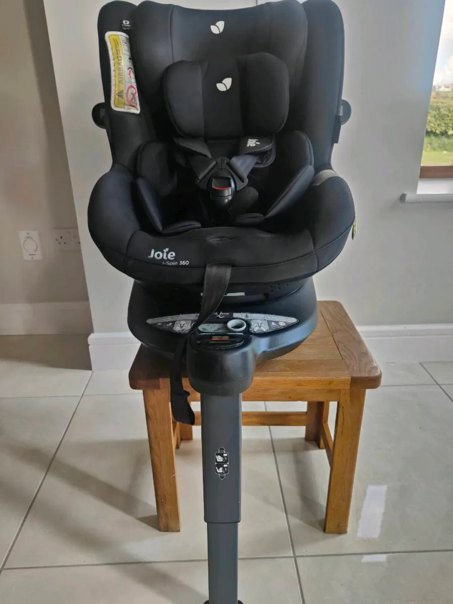 Joie car seat - Image 1