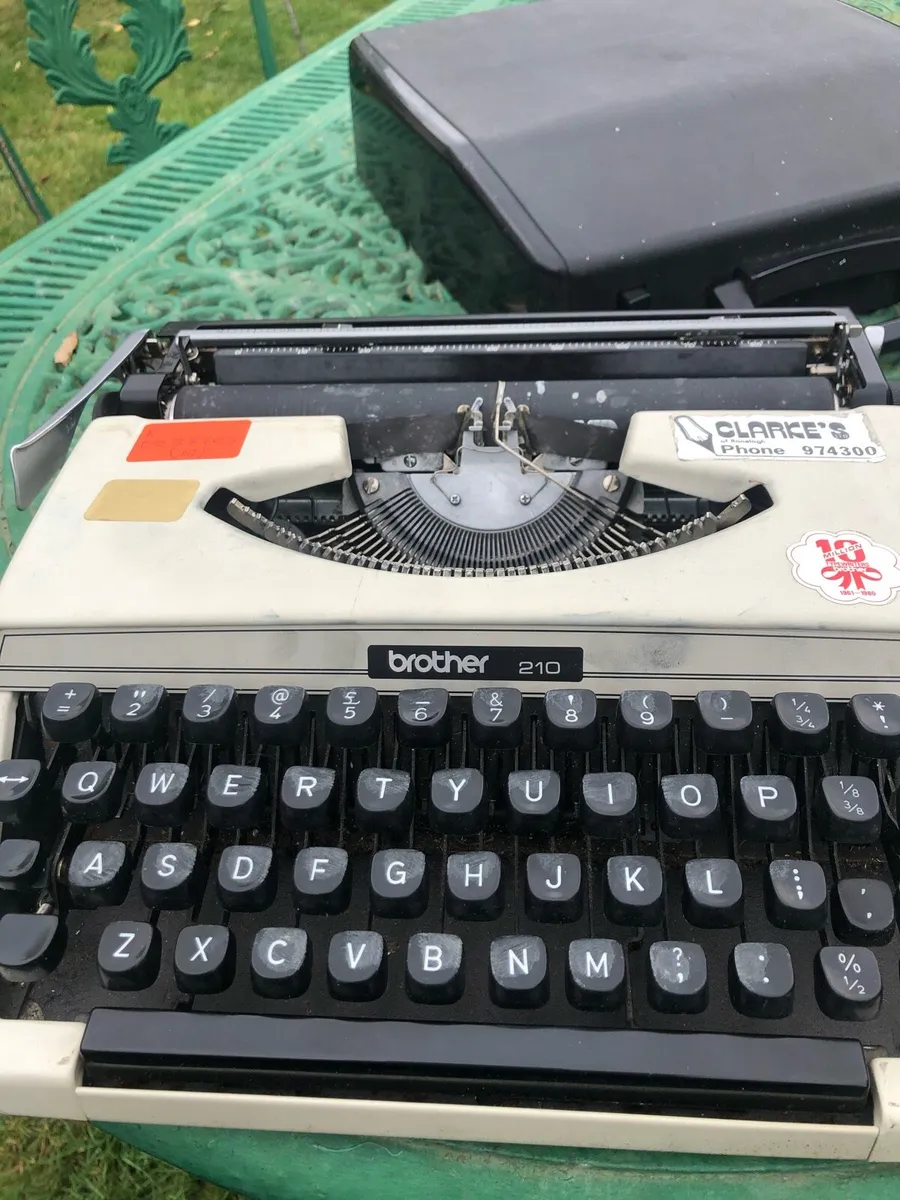 Brother 210 Typewriter