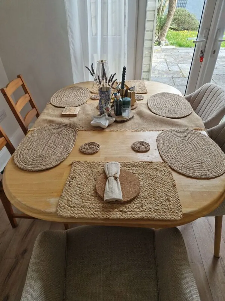 Solid Oak 8 Seater Dining Table - Image 1