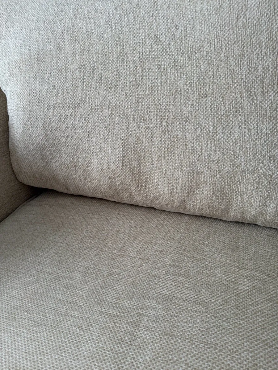 Couch - Image 4