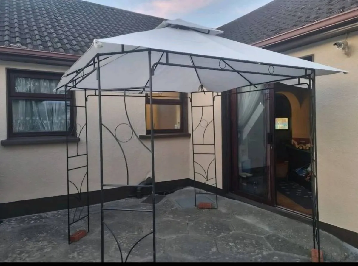 Outdoor Gazebo - Image 1