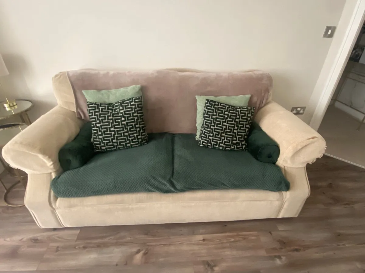 Couch - Image 1