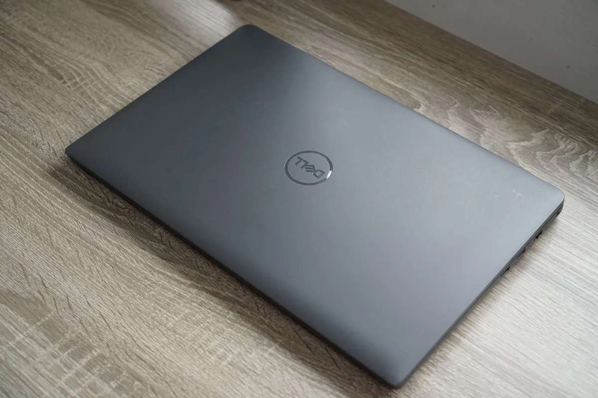 Dell Latitude 3550 15.6" | i5-1335U | 16GB | 256GB - Image 3