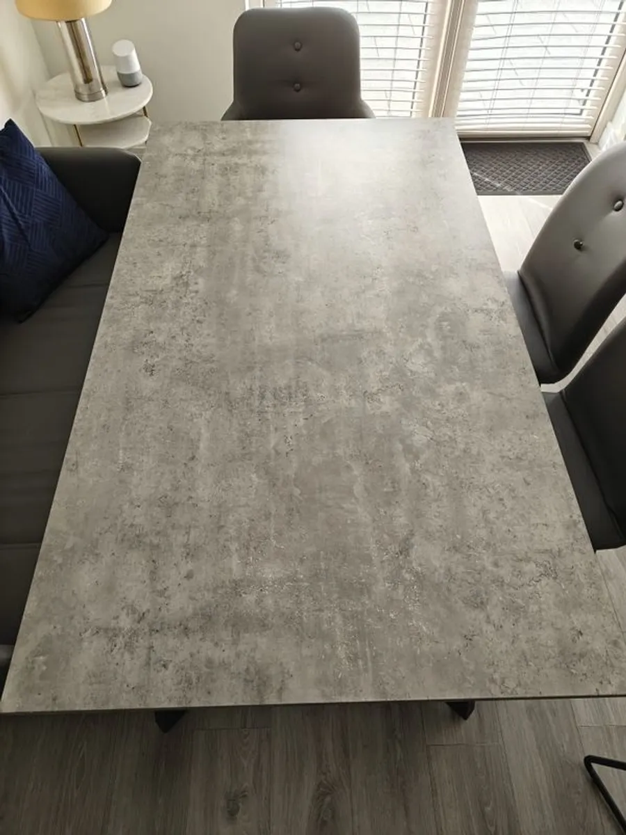 Dining table & chairs - Image 4