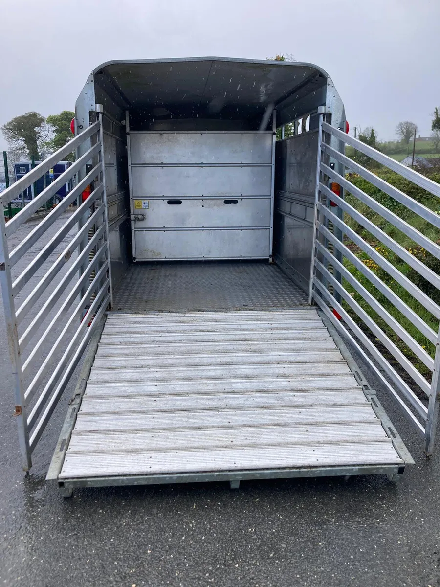 2019 Ifor Williams TA510 12 ft Cattle Trailer - Image 3