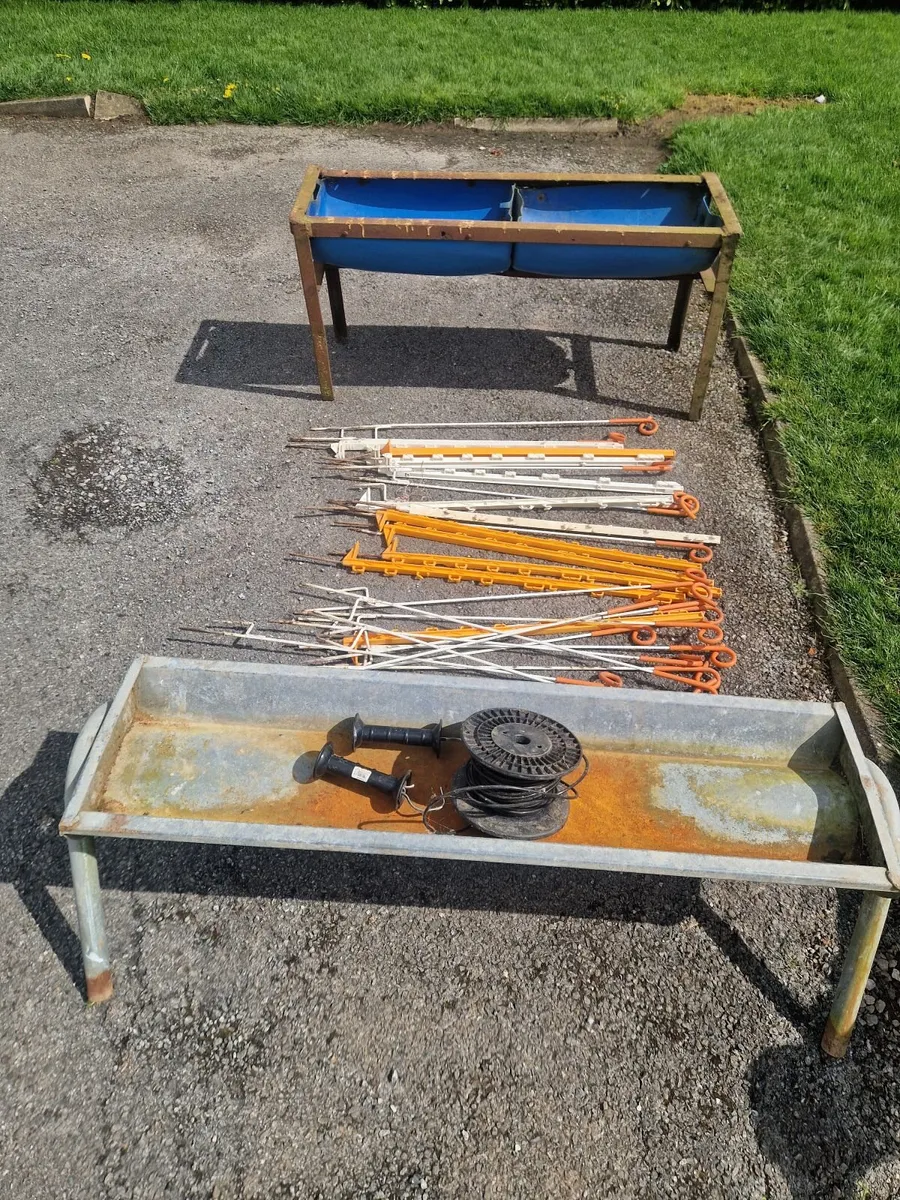 Clear out . Sold as one - Image 1