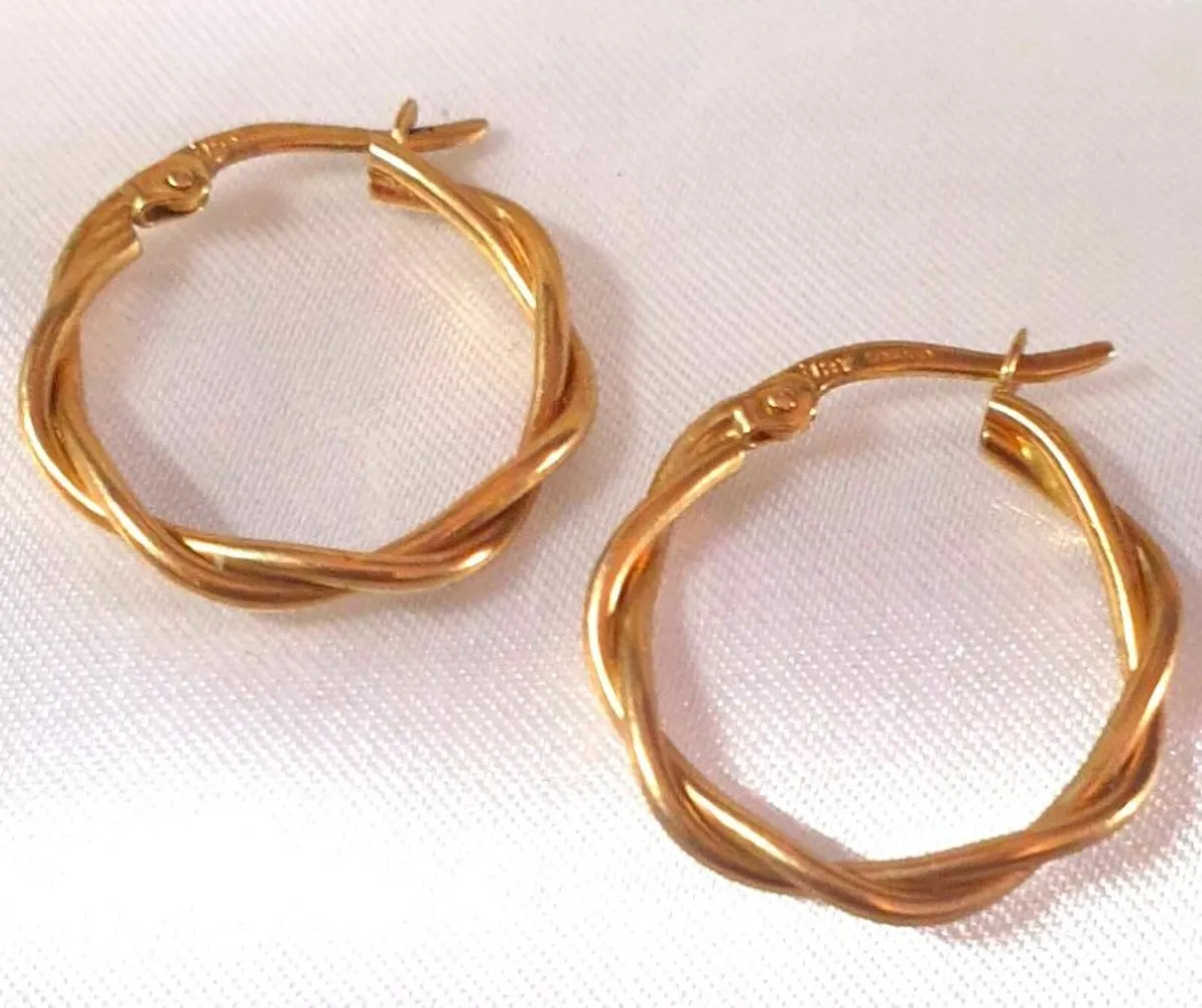 Vintage Hallmarked 9ct Gold Twist Earrings - Image 1