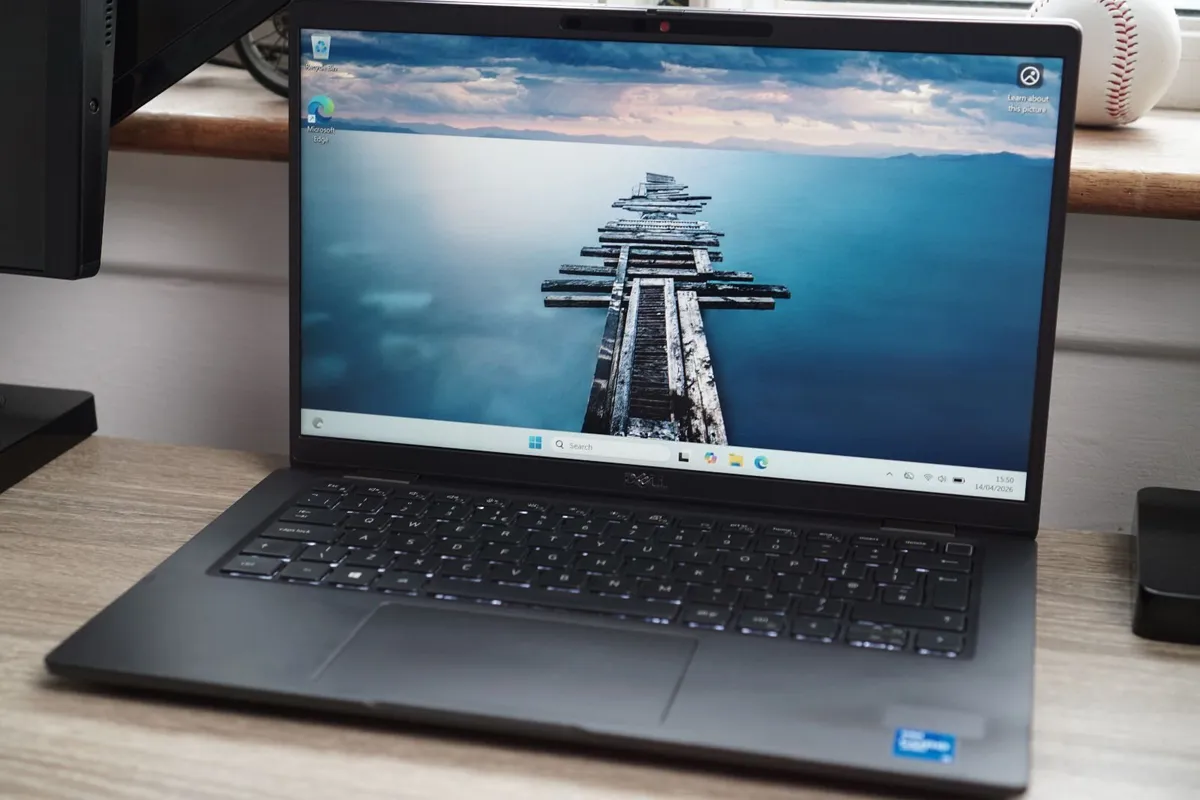 Dell Latitude 7420 14" Laptop | i5-1145G7 | 16GB - Image 1