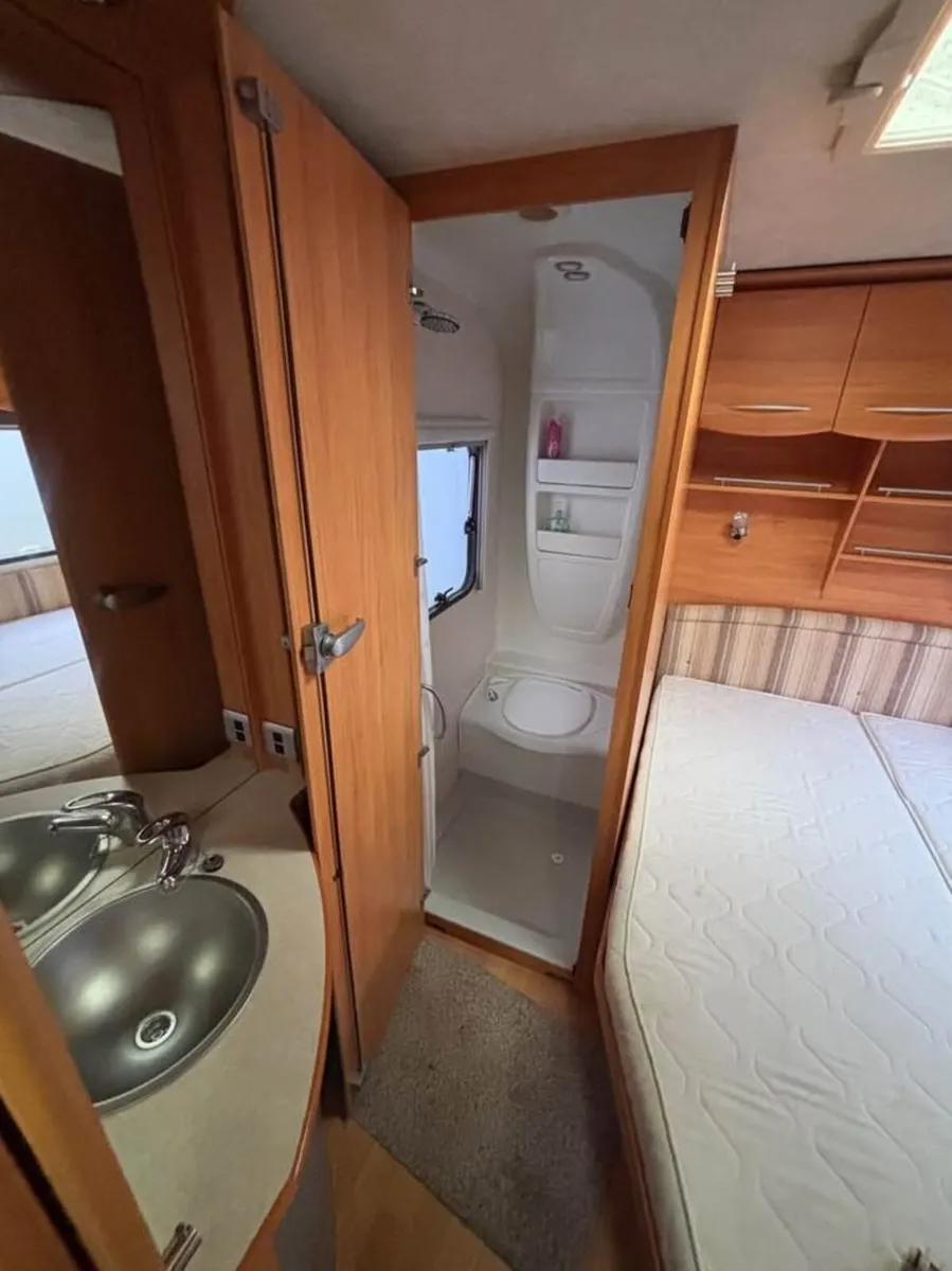 Caravan 6 birth fixed bed - Image 4