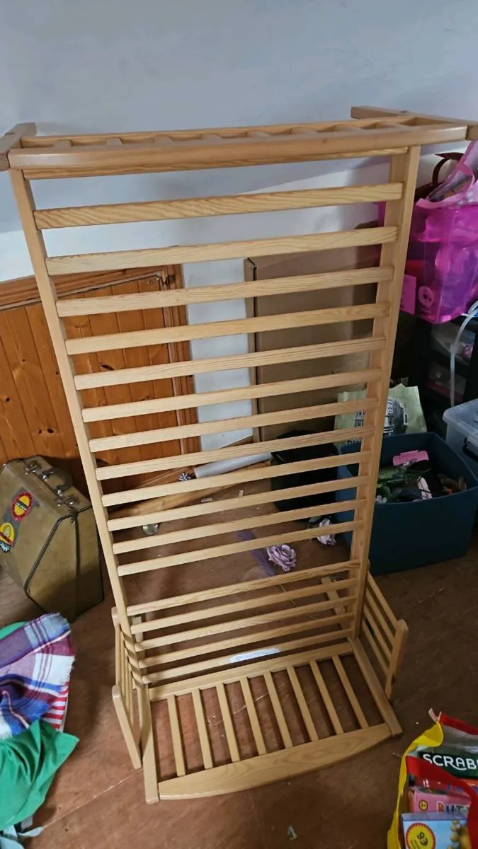 Toddlers bed - Image 2