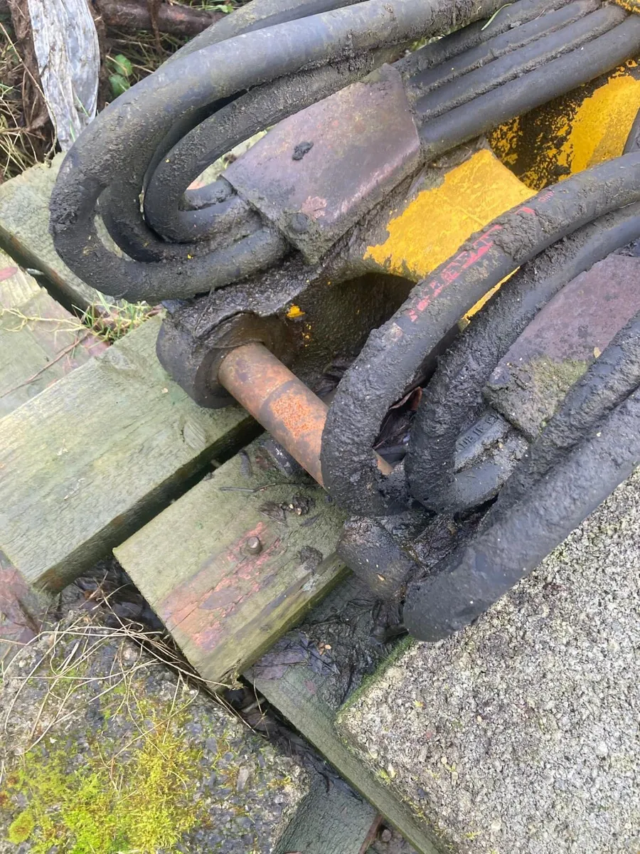 1988 Massey 50H back actor - Image 4