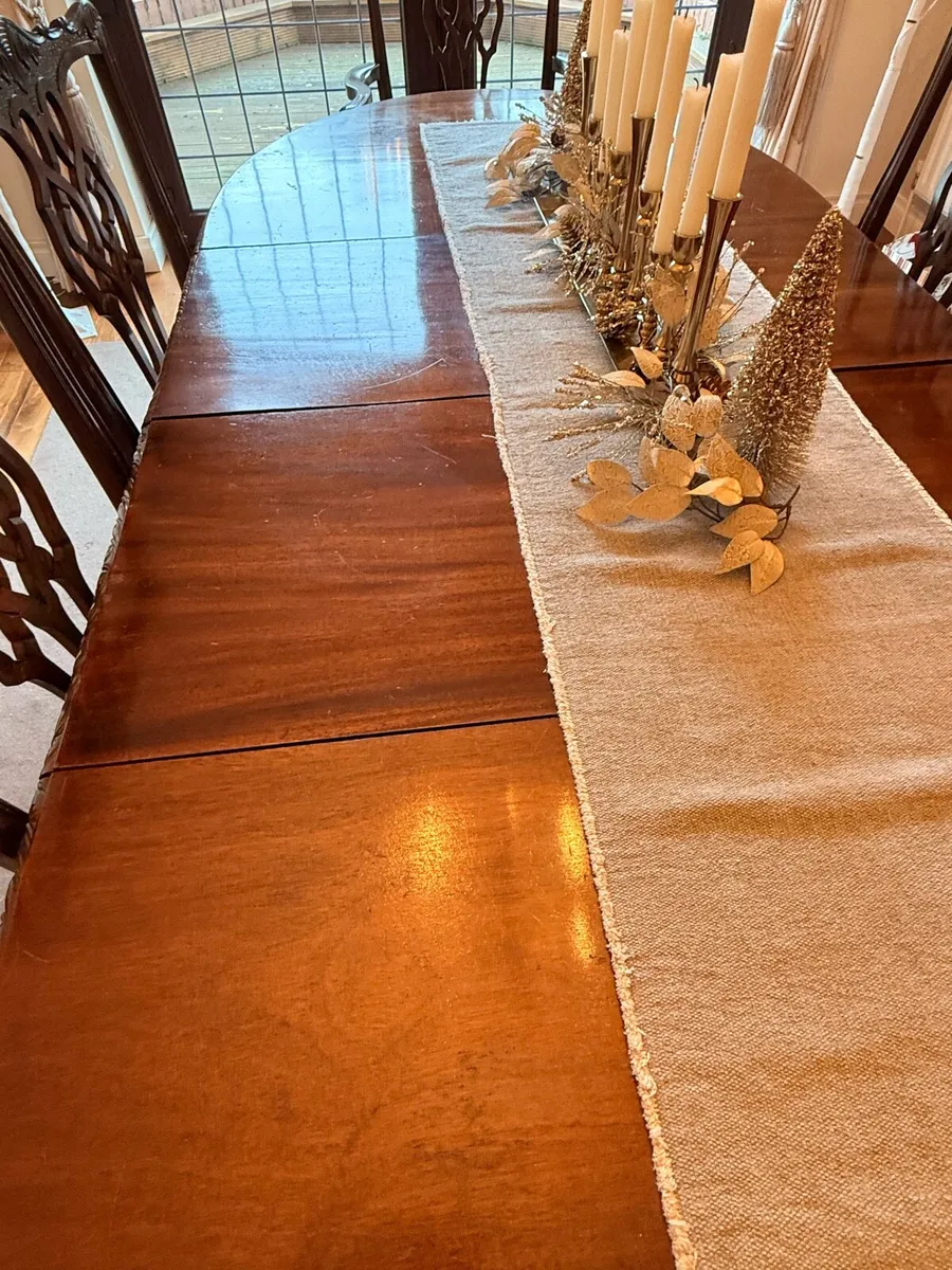 Mahogany Table, set of 8 chairs plus sideboard - Image 3