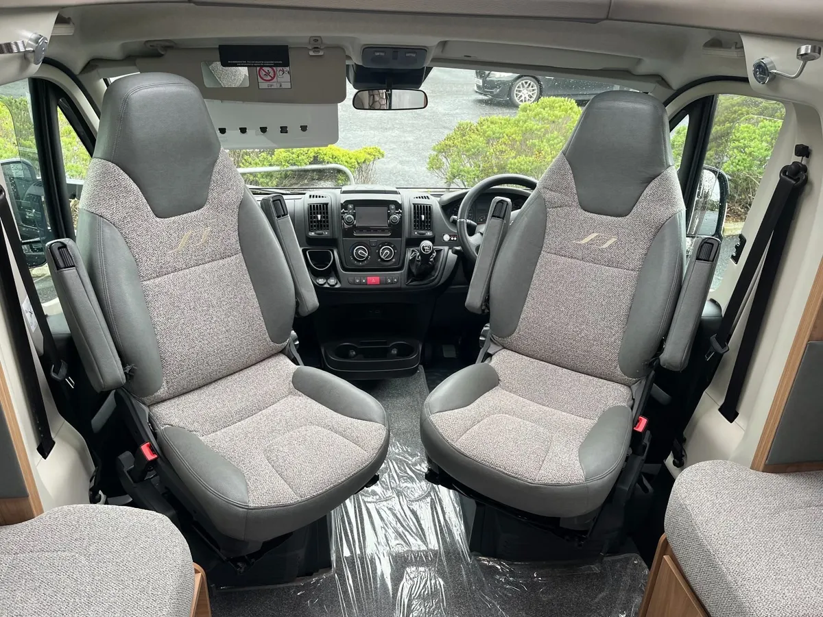 2021 Bailey Autograph 79-4f - 4 berth - Image 4