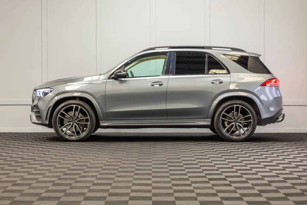 2024 Mercedes-Benz GLE 300d 2 Seat Commercial - Image 3