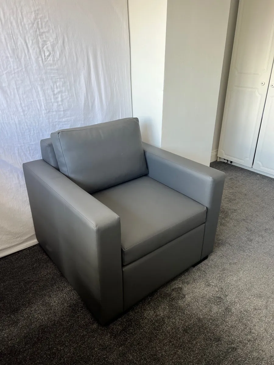 3 Piece Sofa Set - Image 3