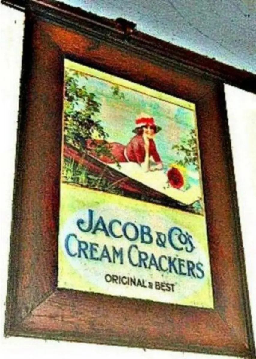Vintage 'Framed 'Jacobs' Advertisement - Image 2