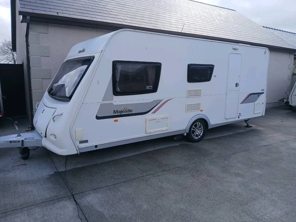 6 berth elddis mejestic - Image 1