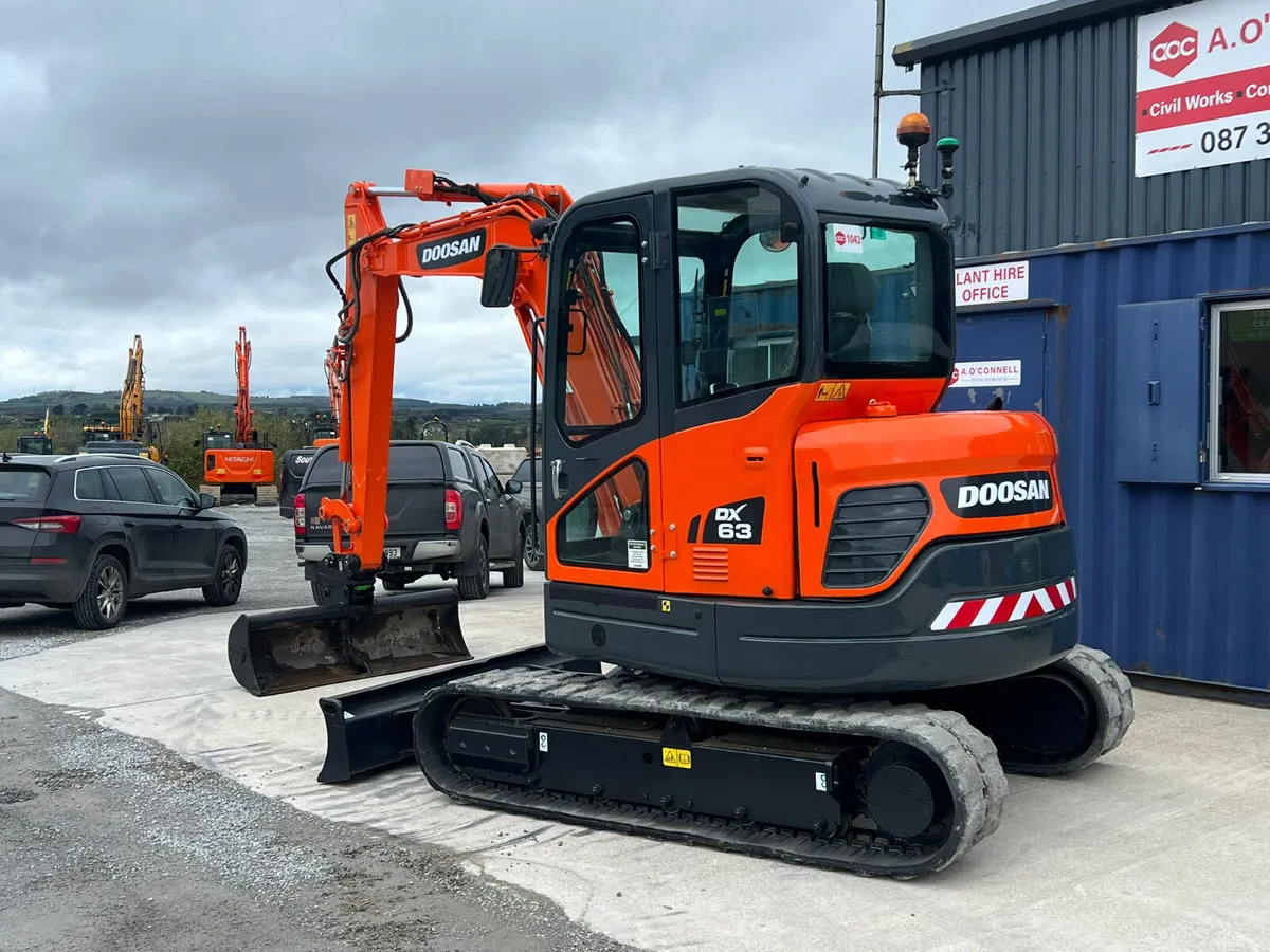 2016 doosan dx63 - Image 3