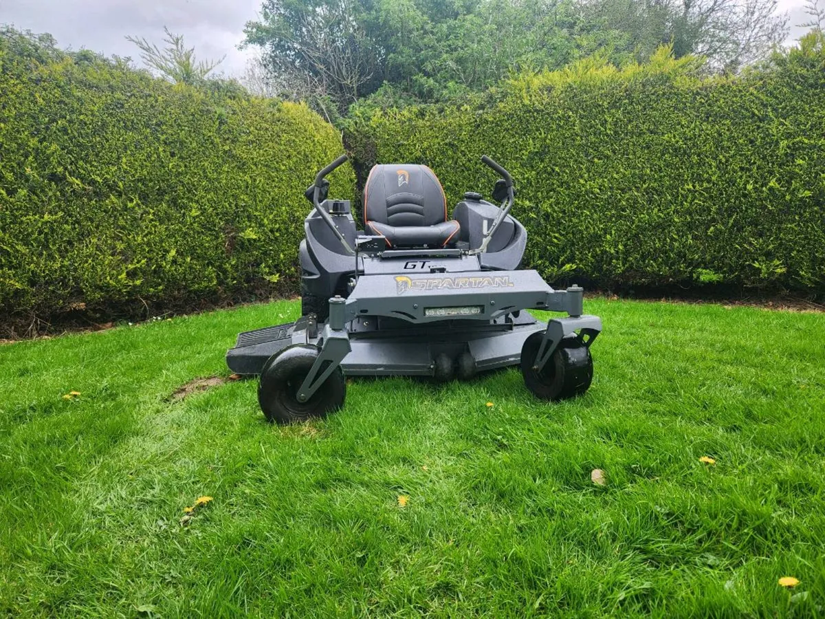 Zero turn lawnmower - Image 2