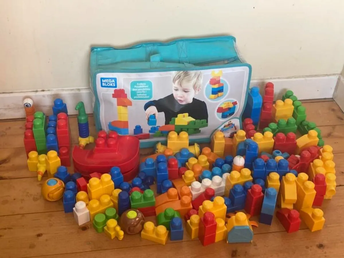 Mega Bloks First Builders Bundle + Storage Bag - Image 3