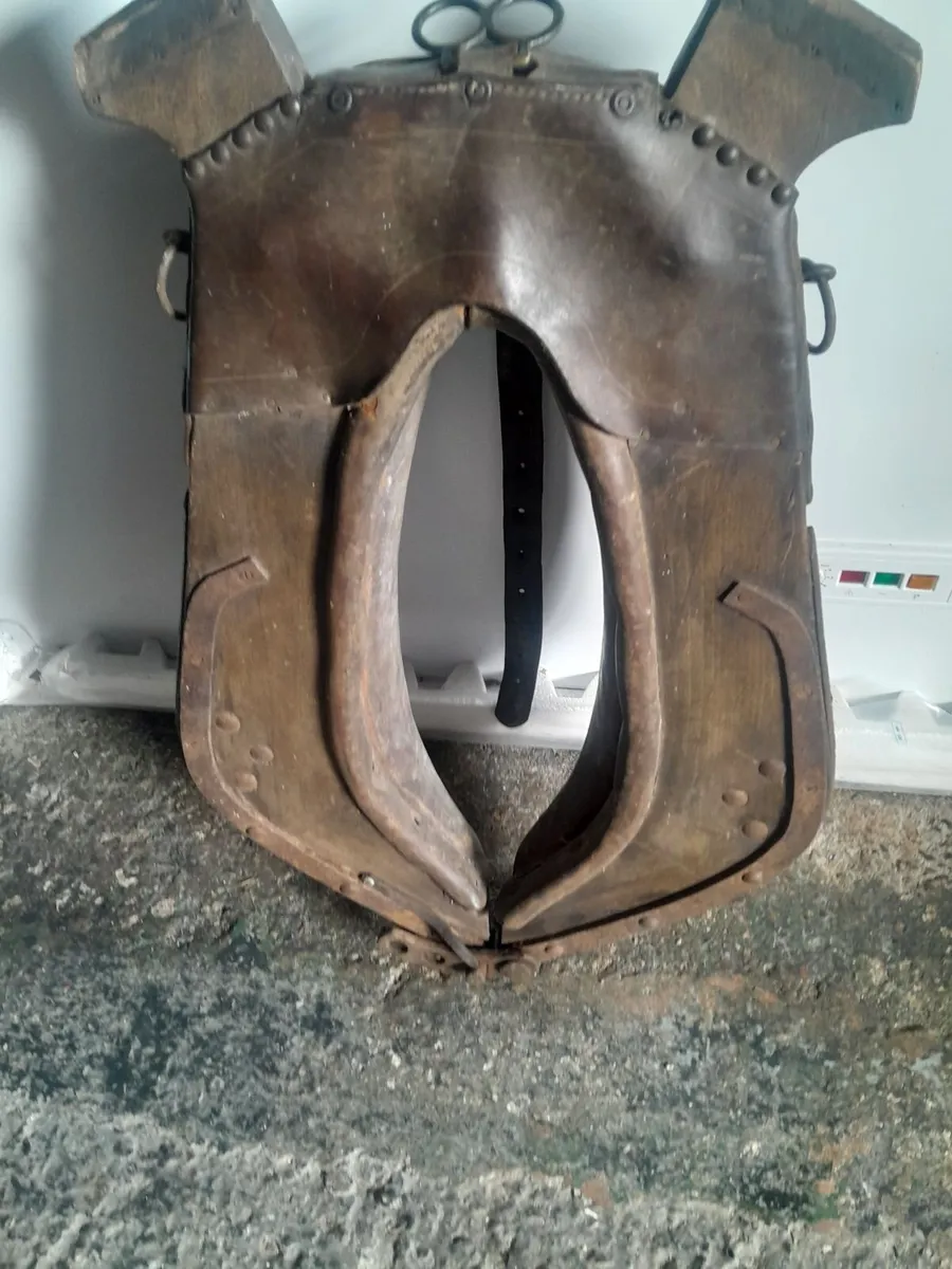 Vintage horse  collar - Image 1